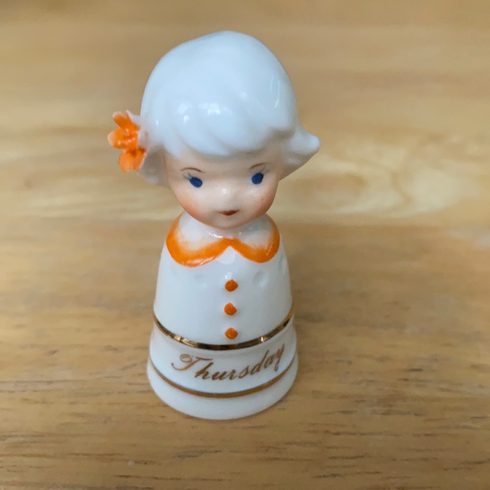 Enesco Thimble figurine